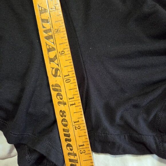 EUC WORN ONCE AERIE BLACK SCOOP NECK SLEEVELESS ROMPER SIZE M - Picture 14 of 16